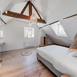 Holiday home Castle In With Pond Garden *