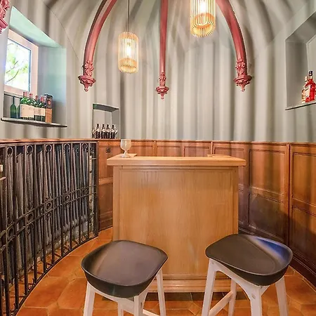 Dom wakacyjny Castle In With Pond Garden Ferrières