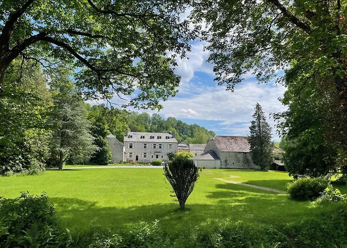 Casa de Férias Castle In With Pond Garden Ferrières