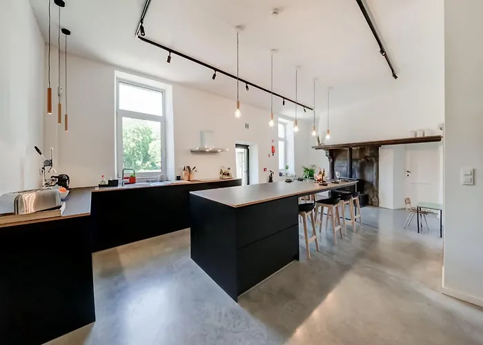 Castle In With Pond Garden *