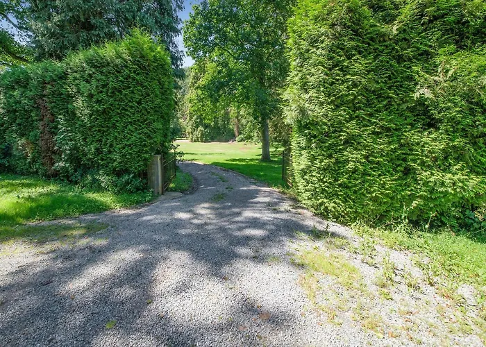 Casa de Férias Castle In With Pond Garden Ferrières